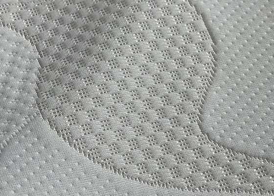De zwaargewicht Stof van de de Stoffenmicrofiber In reliëf gemaakte Stoffering van de Polyestermatras